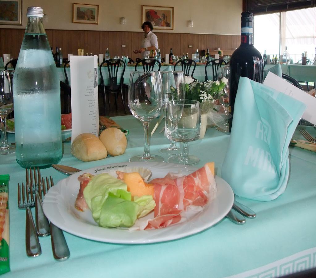 Hotel Miralago San Zeno di Montagna Ngoại thất bức ảnh
