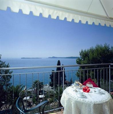 Hotel Miralago San Zeno di Montagna Ngoại thất bức ảnh